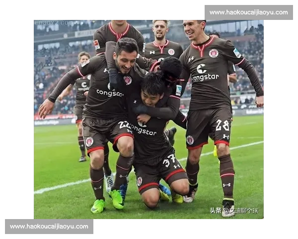 高清流畅足球赛事在线观看平台尽享全球精彩对决实时直播回放分析 - 副本 (33) - 副本 - 副本